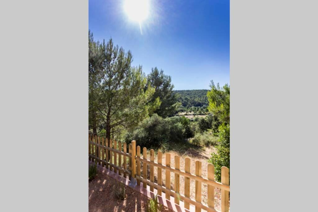 Вилла L'Arbre A Soleil Aigues-Vives  Экстерьер фото