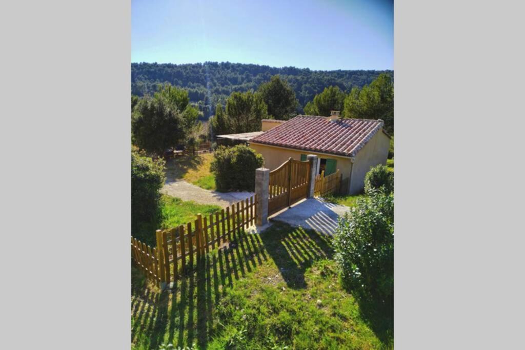 Вилла L'Arbre A Soleil Aigues-Vives  Экстерьер фото