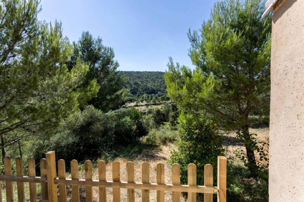 Вилла L'Arbre A Soleil Aigues-Vives  Экстерьер фото